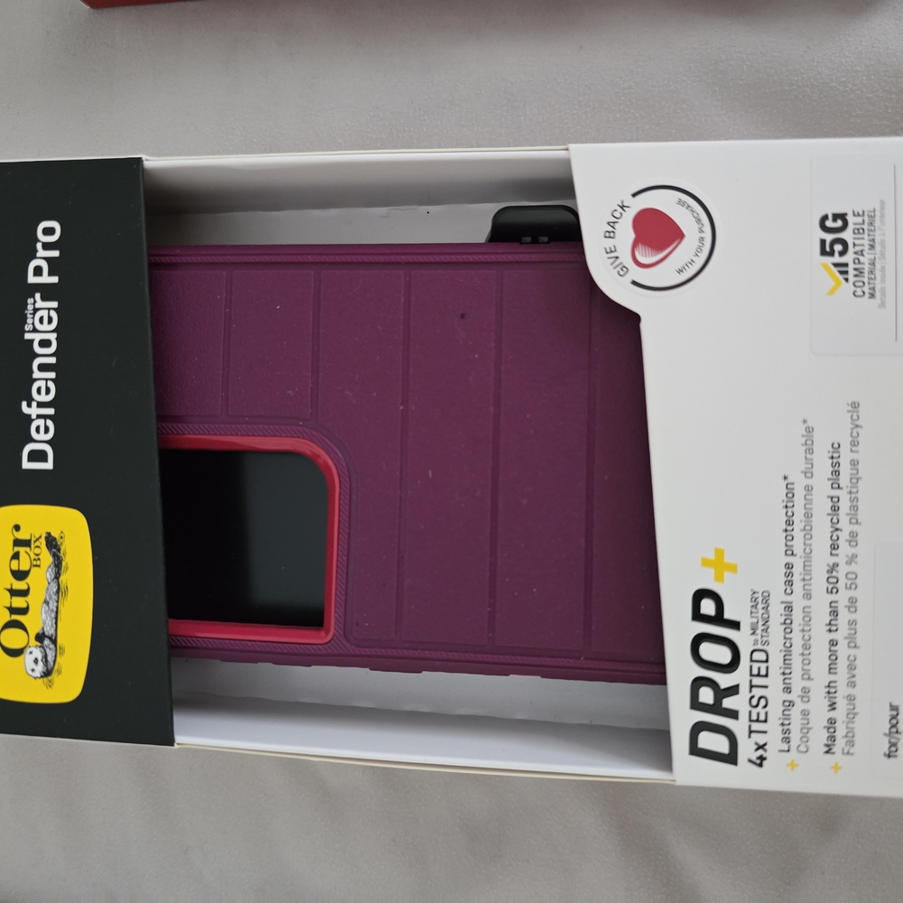 OtterBox Defender Pro Magenta Phone Case